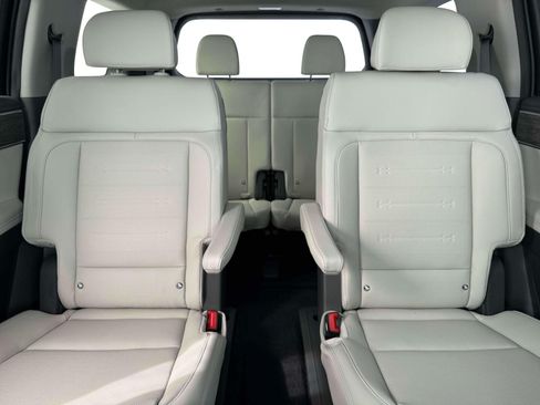 New 2026 Hyundai Santa Fe Limited AWD/4WD image 16