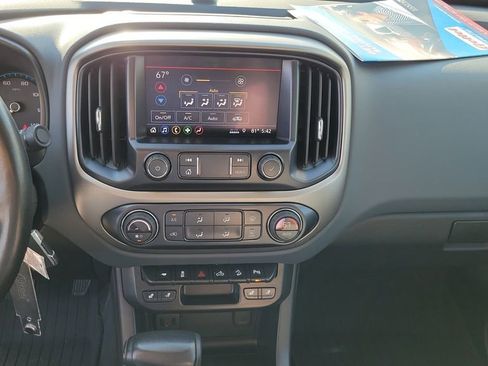Used 2020 Chevrolet Colorado Z71 image 24