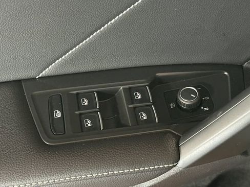 Certified 2024 Volkswagen Tiguan SE R-Line image 14