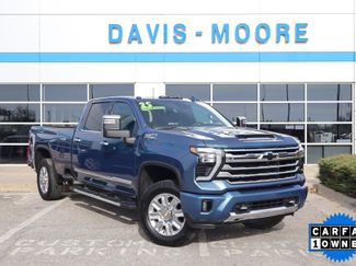 Used 2025 Chevrolet Silverado 2500 High Country w/ Technology Package video 2