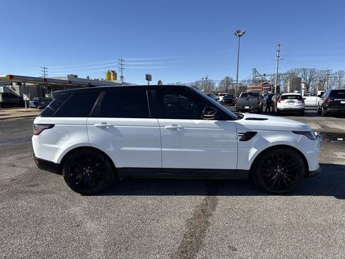 Used 2020 Land Rover Range Rover Sport SE image 8