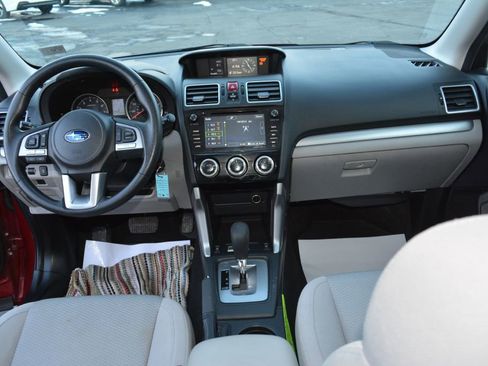 Used 2018 Subaru Forester 2.5i Premium w/ All-Weather Package image 15