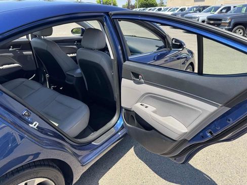 Used 2017 Hyundai Elantra Limited w/ Limited Ultimate Package 05 FWD image 16