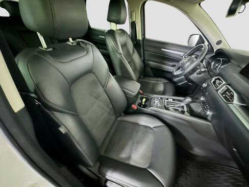 Used 2018 MAZDA CX-5 Touring w/ Preferred Equipment Package FWD image 32