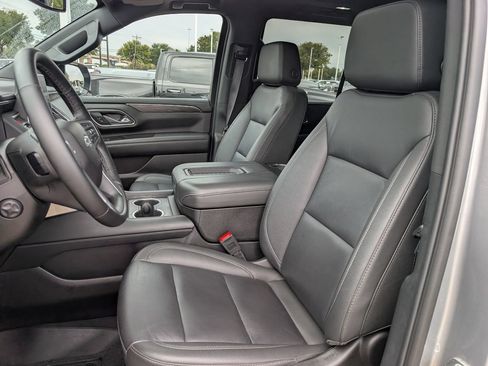 Used 2024 Chevrolet Tahoe Z71 w/ Luxury Package AWD/4WD image 25