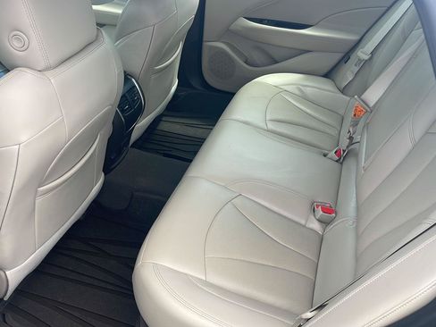 Used 2017 Buick LaCrosse Premium w/ Driver Confidence Package #2 FWD image 5