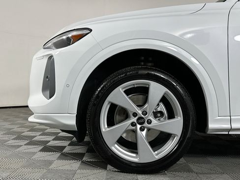 Used 2025 Audi Q5 Premium Plus w/ Premium Plus AWD/4WD image 12