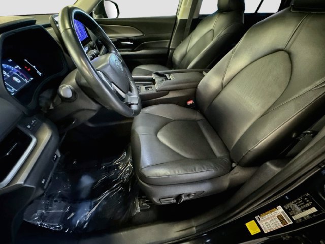 Used 2025 Toyota Grand Highlander FWD image 21