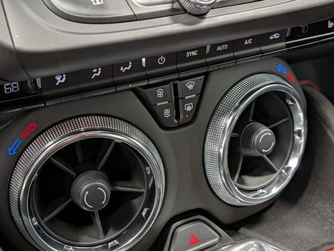 Used 2018 Chevrolet Camaro ZL1 image 27