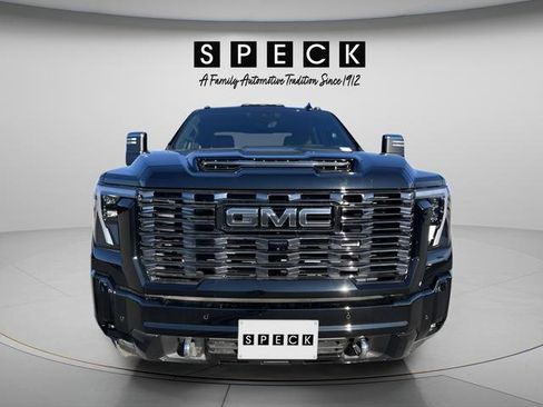 New 2025 GMC Sierra 3500 Denali Ultimate AWD/4WD image 8