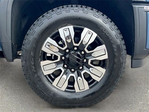 New 2026 GMC Sierra 2500 Denali w/ Denali Reserve Package image 19