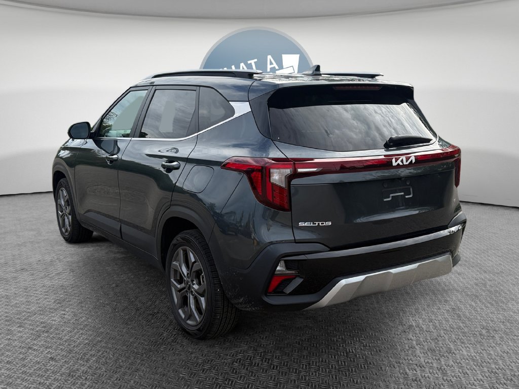 Used 2024 Kia Seltos S AWD/4WD image 6