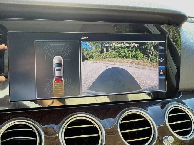 Used 2017 Mercedes-Benz E 300 image 31