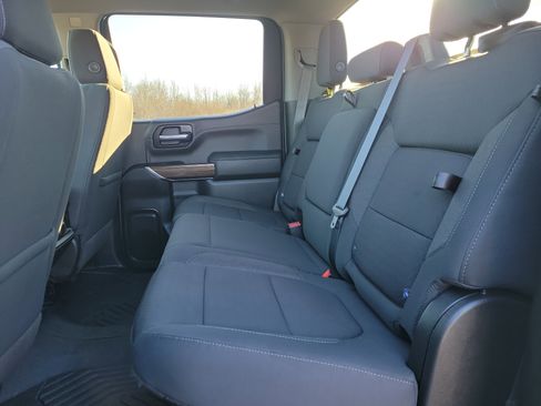 Used 2022 Chevrolet Silverado 1500 LT Trail Boss image 16