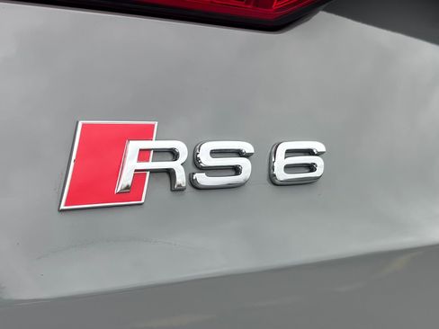 Used 2025 Audi RS 6 performance image 53