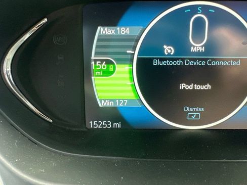 Used 2019 Chevrolet Bolt Premier w/ Infotainment Package FWD image 11