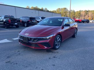 Certified 2025 Hyundai Elantra Sport video 2