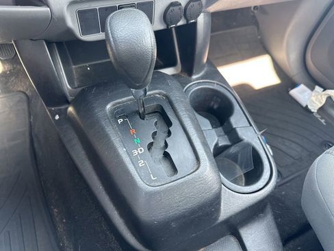 Used 2014 Toyota Tacoma 2WD Regular Cab image 22