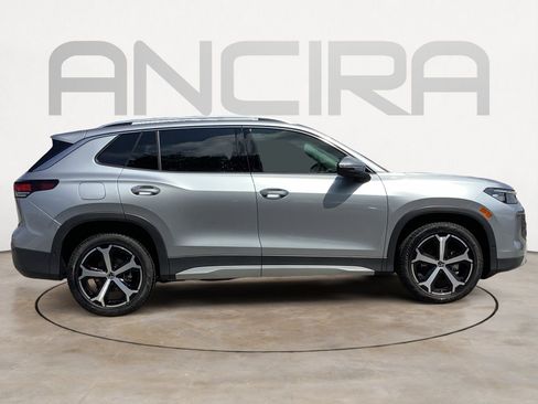 New 2026 Volkswagen Tiguan SE FWD image 9