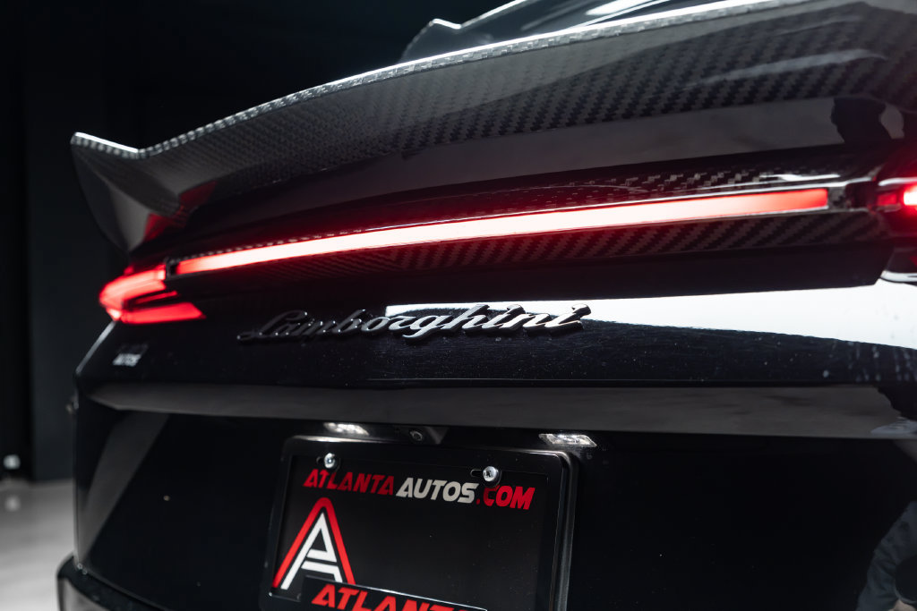 Used 2022 Lamborghini Urus AWD/4WD image 26
