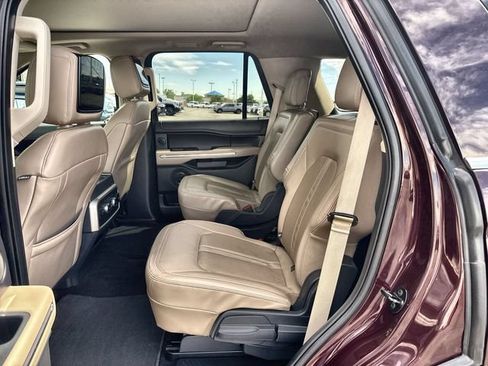 Used 2023 Ford Expedition Limited AWD/4WD image 23