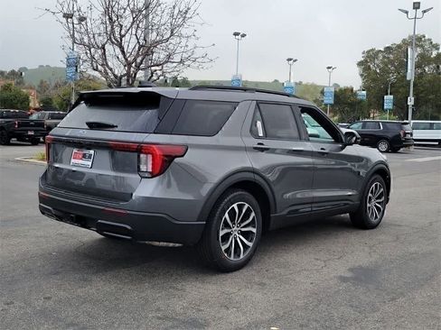 New 2026 Ford Explorer ST-Line w/ Premium Package RWD image 5