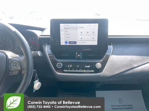 Used 2025 Toyota Corolla LE FWD image 11