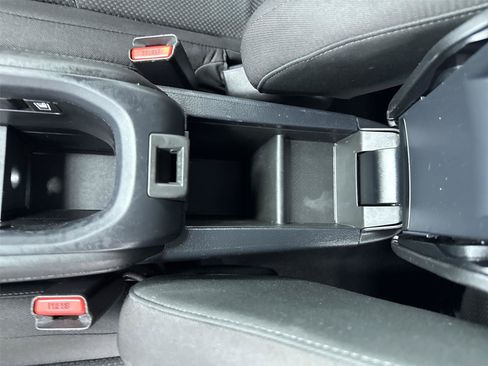 Used 2021 Honda HR-V Sport image 16