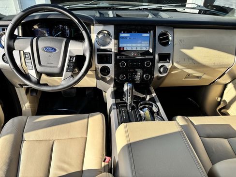 Used 2016 Ford Expedition Limited w/ Equipment Group 301A image 8