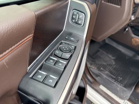 Used 2024 Ford F350 King Ranch w/ FX4 Off-Road Package image 15