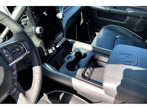 New 2026 RAM 2500 Laramie w/ Sport Appearance Package AWD/4WD image 8