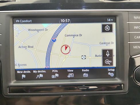 Used 2017 Volkswagen Golf R DCC & Navigation 4Motion image 29