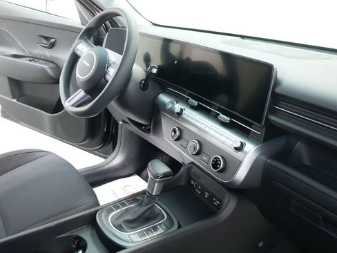 New 2026 Hyundai Kona SE image 24