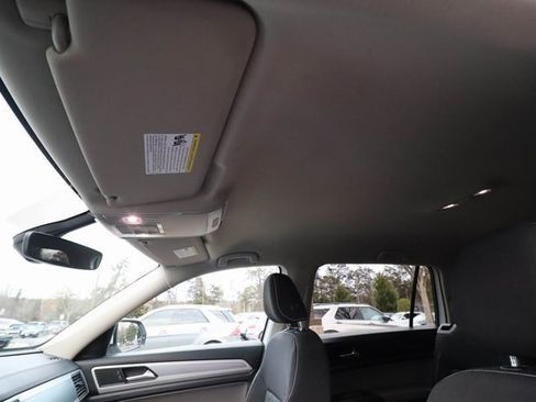 Used 2021 Volkswagen Atlas S image 33