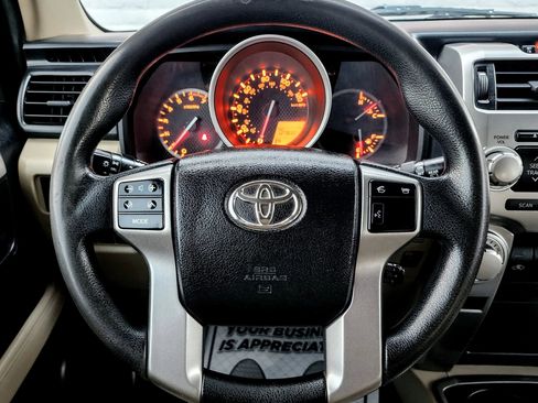 Used 2013 Toyota 4Runner SR5 image 10