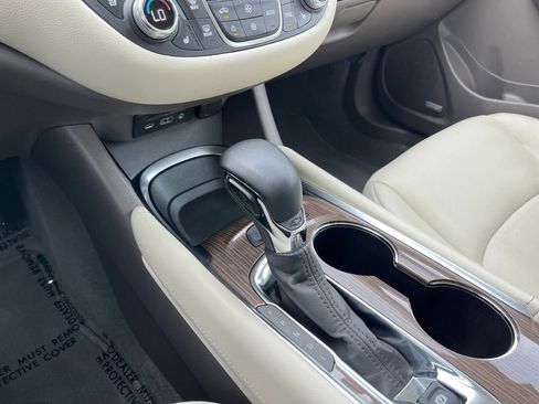 Used 2024 Chevrolet Malibu LT image 41