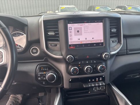 Used 2022 RAM 1500 4x4 Crew Cab image 13