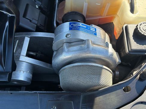 Used 2009 Dodge Challenger SRT8 w/ SRT Option Group II image 17