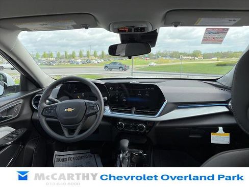 New 2026 Chevrolet Trax LT FWD image 31