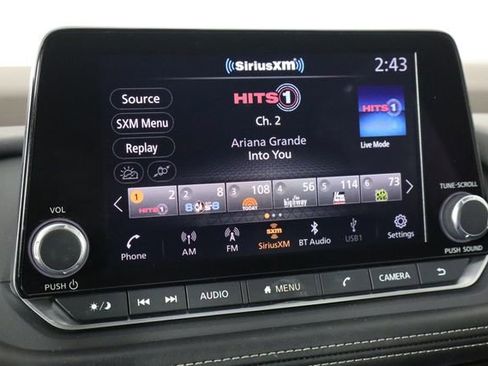 Used 2023 Nissan Rogue SV w/ SV Premium B Package image 29