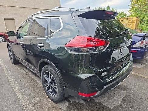 Used 2020 Nissan Rogue SV w/ Premium Package FWD image 4