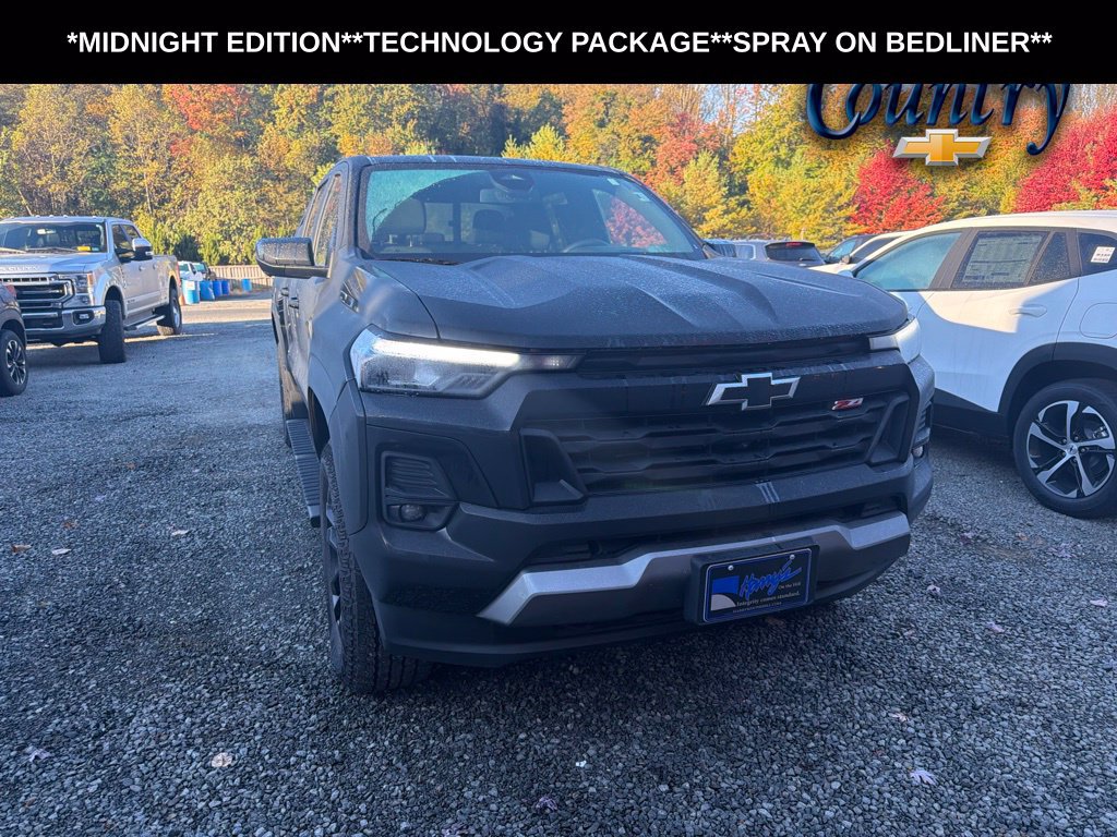 Used 2025 Chevrolet Colorado Z71 w/ Midnight Edition AWD/4WD image 1