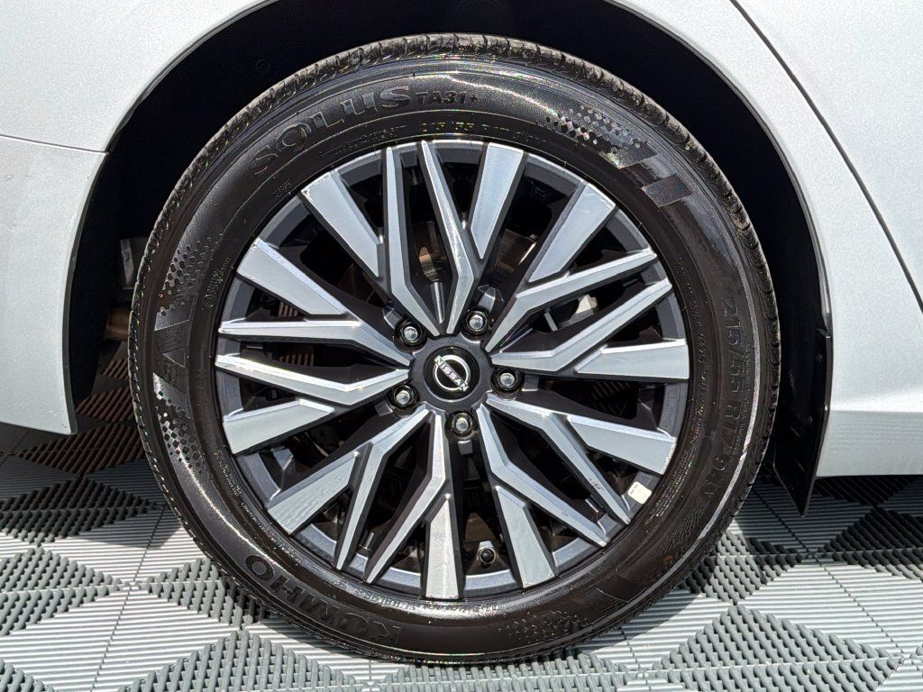 Used 2026 Nissan Altima 2.5 SV FWD image 19