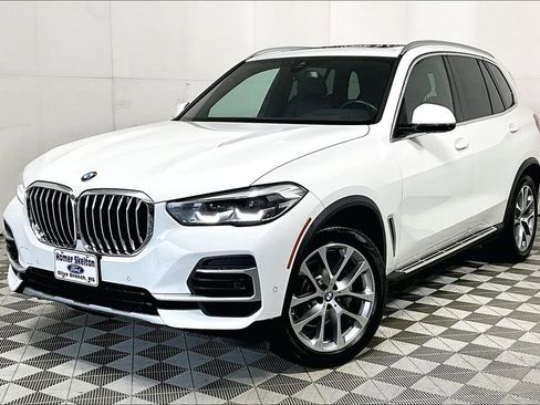 Used 2023 BMW X5 xDrive40i AWD/4WD image 2