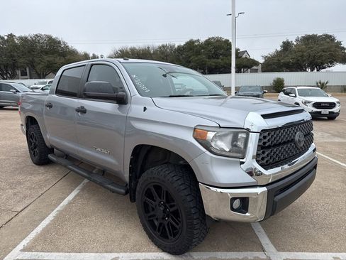 Used 2019 Toyota Tundra SR5 w/ SR5 Upgrade Package image 3