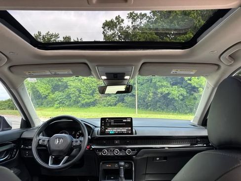 Used 2025 Honda CR-V EX-L image 14