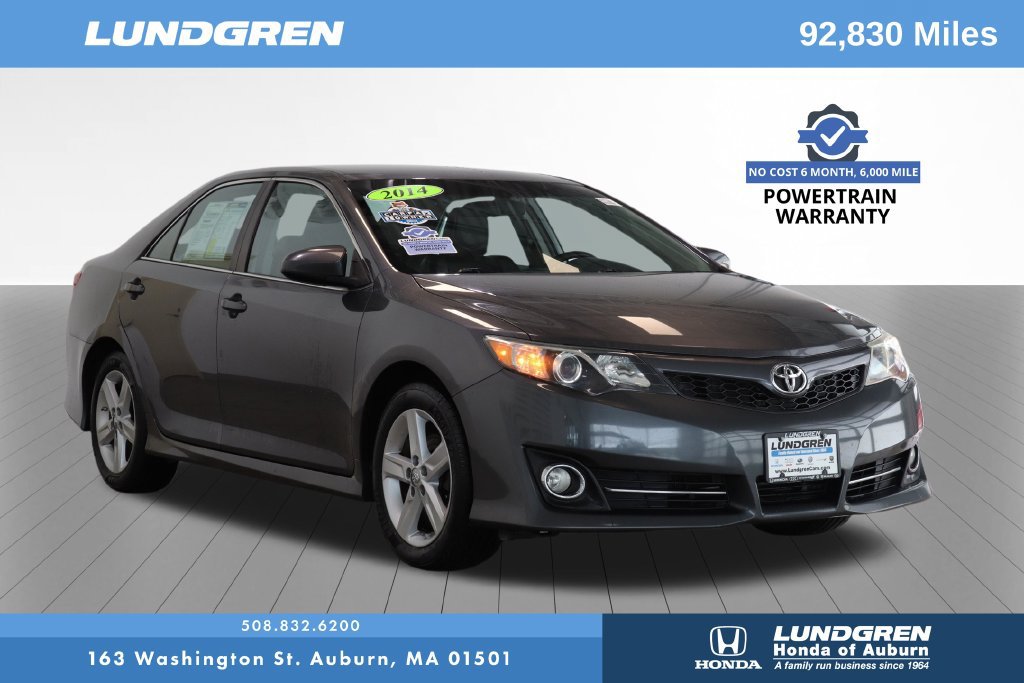 Used 2014 Toyota Camry SE FWD image 1
