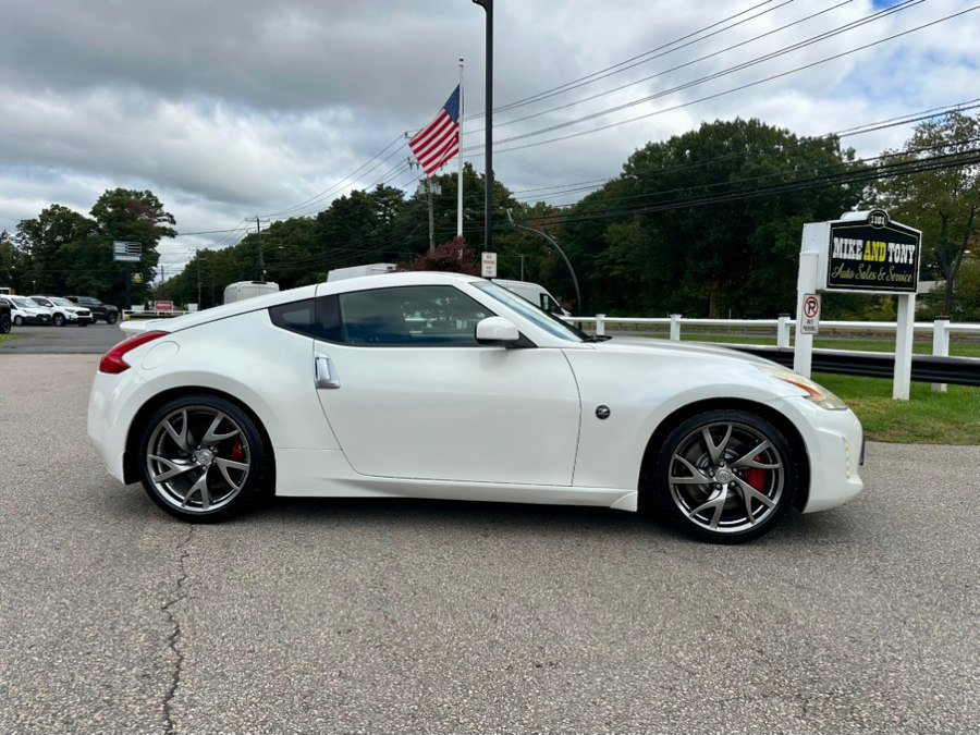 Used 2013 Nissan 370Z Coupe w/ Sport Pkg RWD image 4