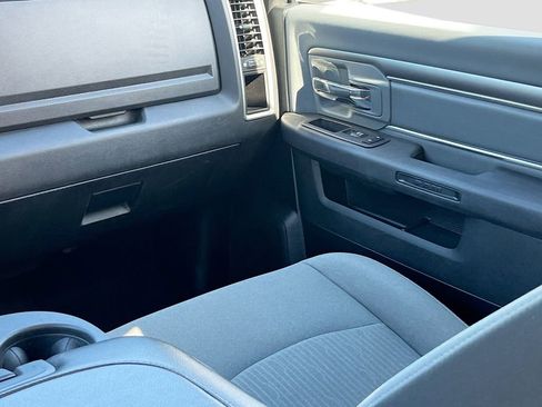 Used 2022 RAM 1500 Classic SLT image 21