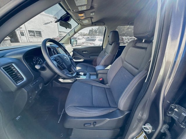 Used 2024 Nissan Frontier SV w/ Technology Package AWD/4WD image 15